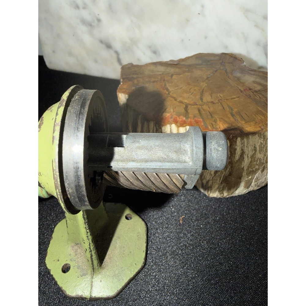 Antique APSCO "The Gem" Pencil Sharpener Single Cutter Manual Hand Crank Patina - Picture 9 of 9